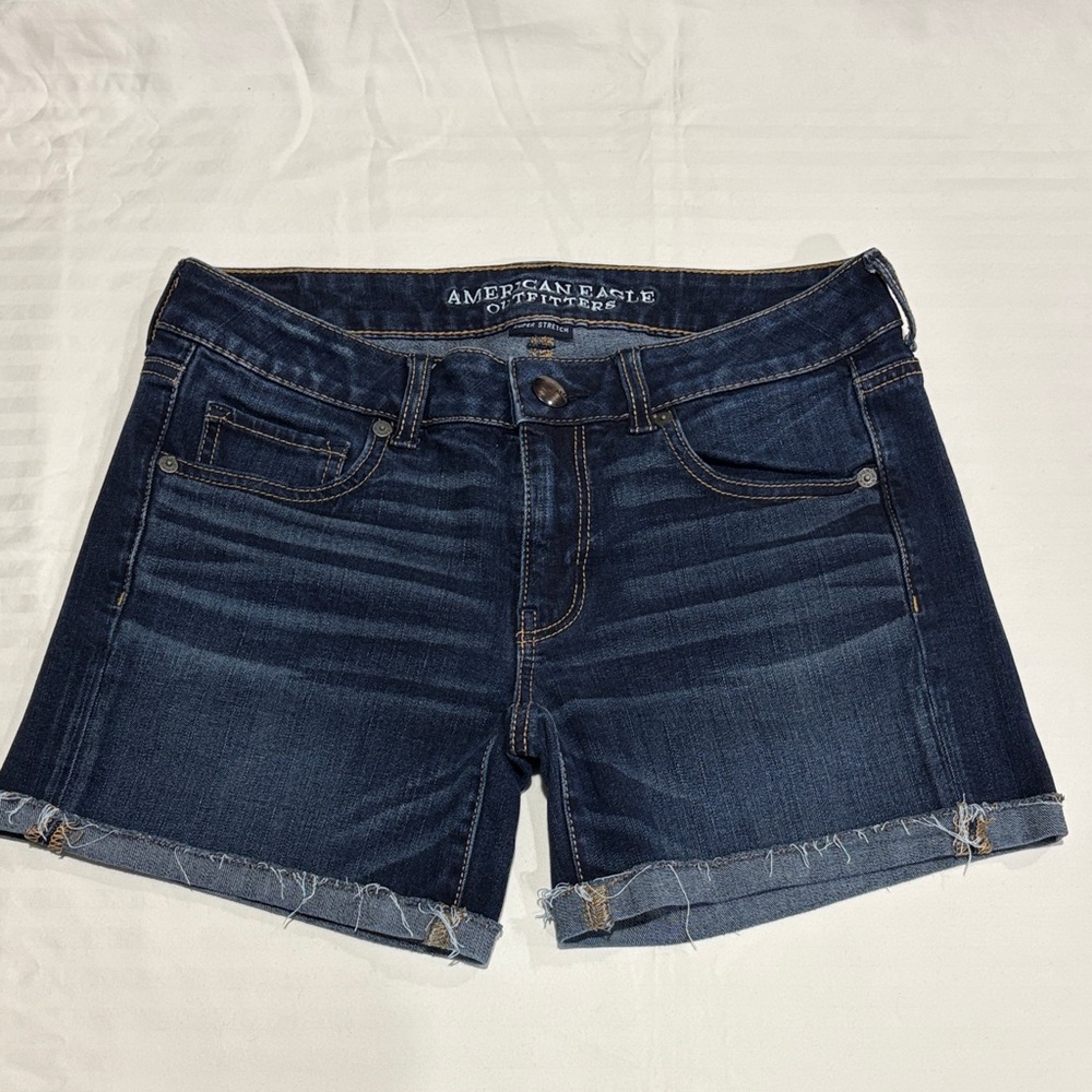 American Eagle Super Stretch Midi Denim Shorts Women’s Size 6